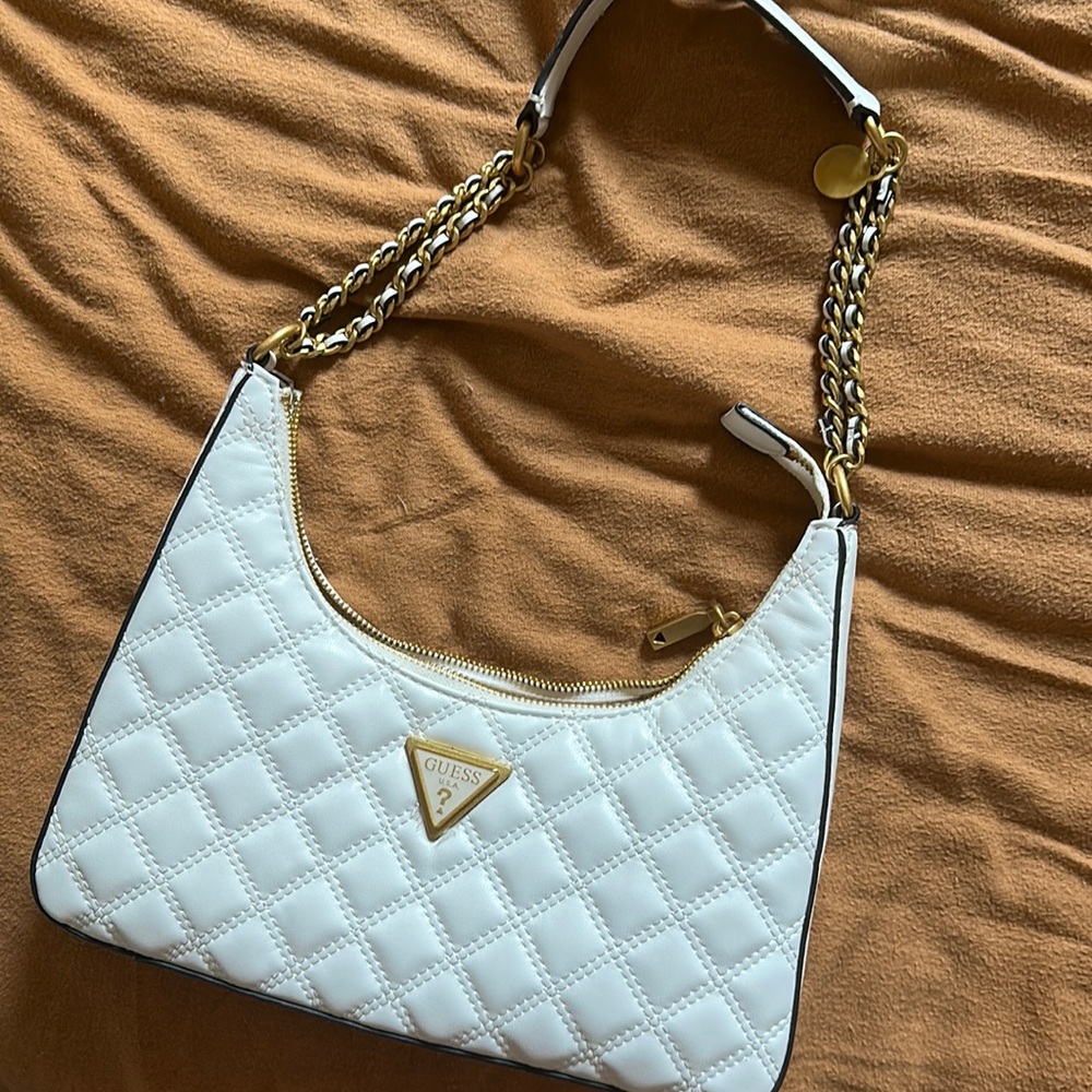 Guess purse